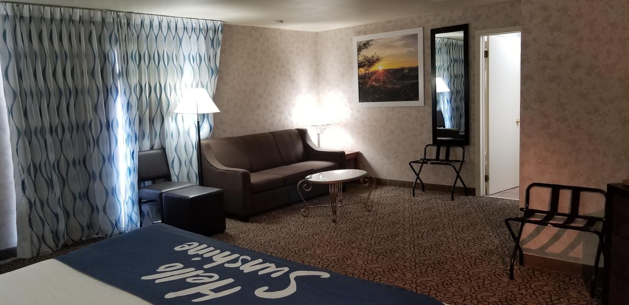 Days Inn & Suites By Wyndham Тринидад Екстериор снимка