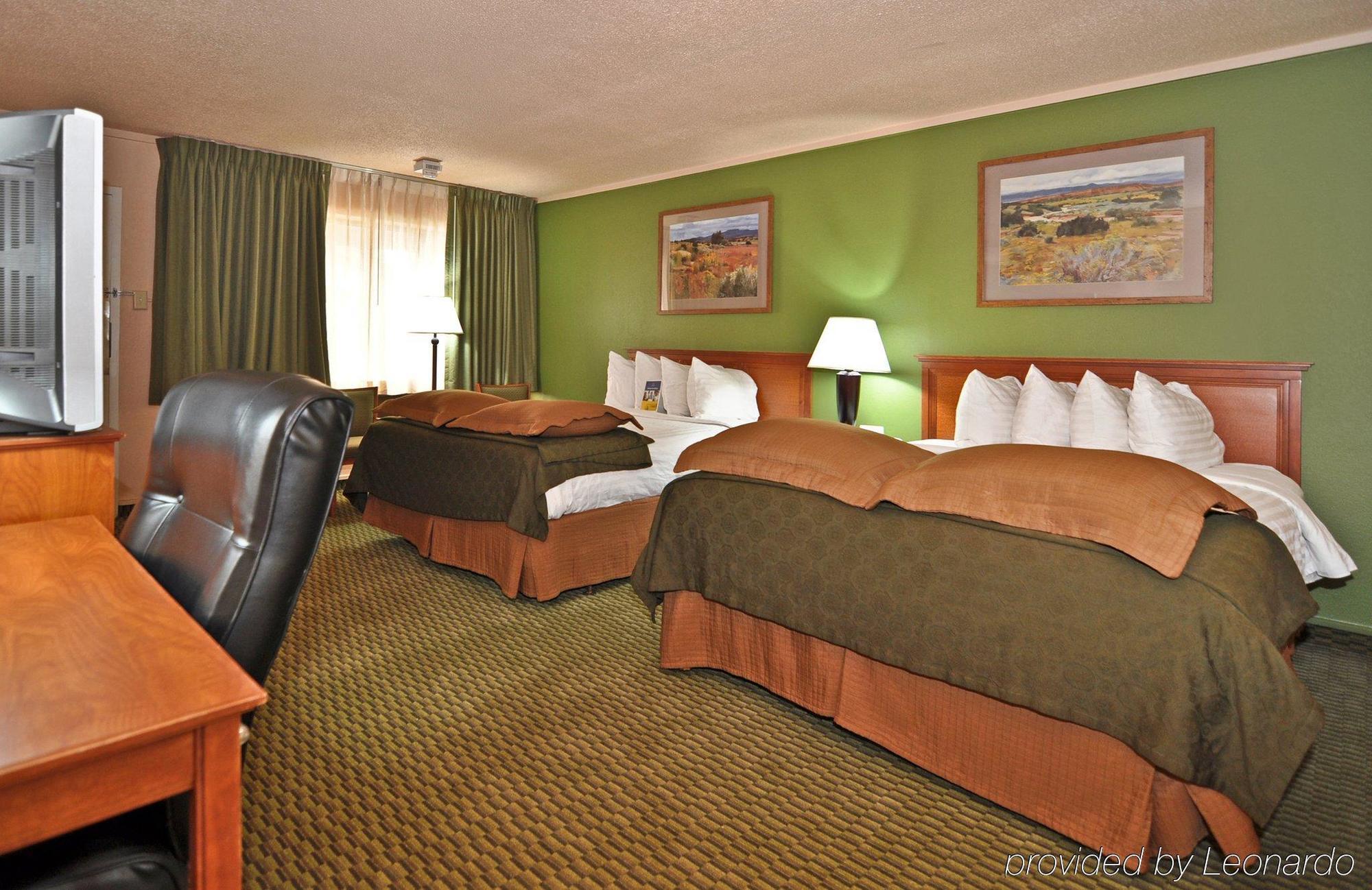 Days Inn & Suites By Wyndham Тринидад Екстериор снимка